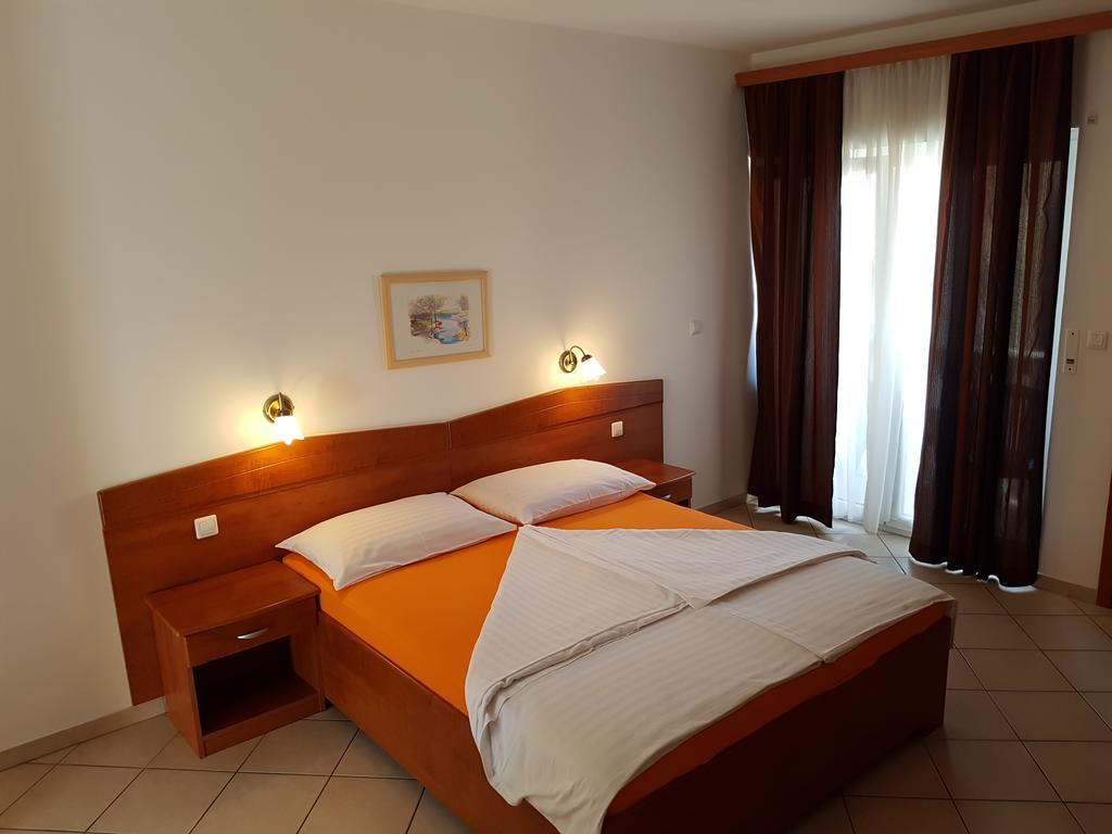 Guesthouse Villa Adria Malinska Dış mekan fotoğraf