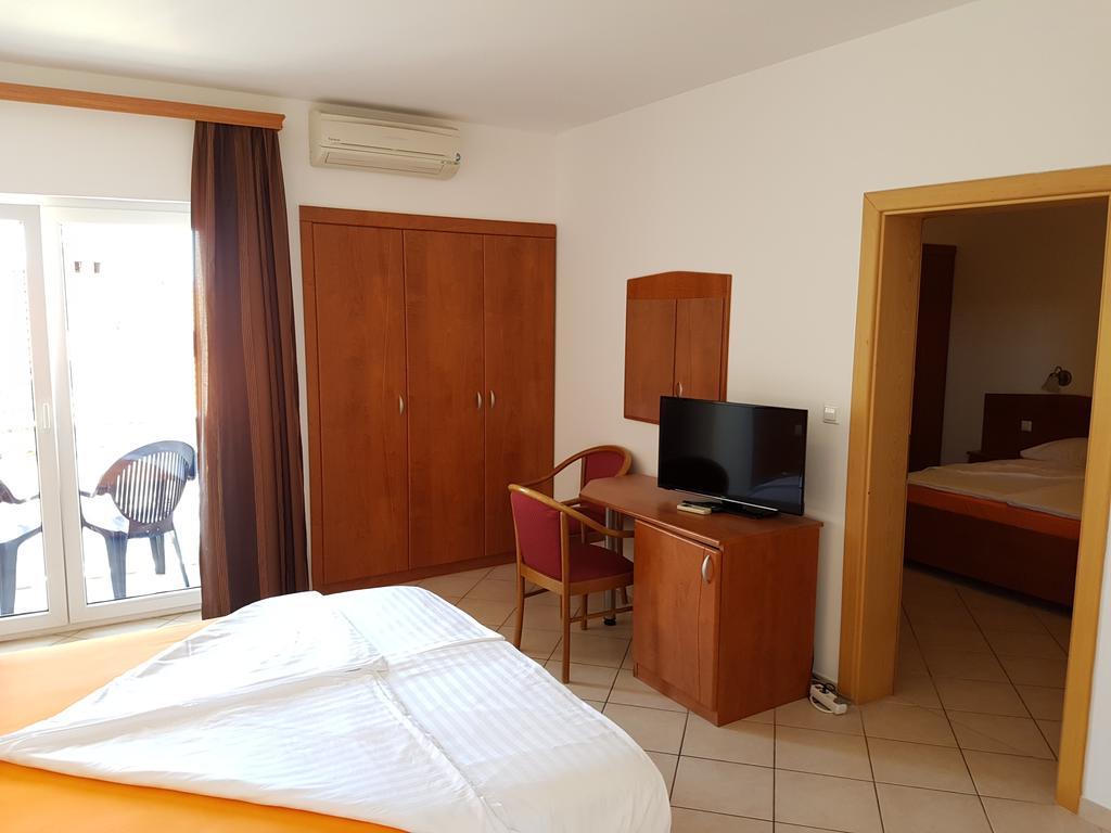 Guesthouse Villa Adria Malinska Dış mekan fotoğraf