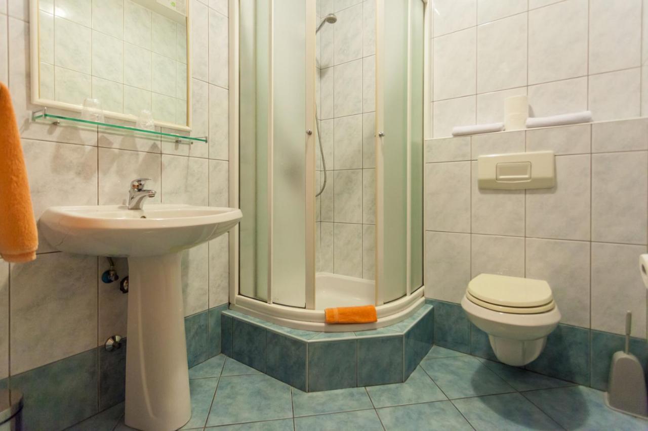 Guesthouse Villa Adria Malinska Dış mekan fotoğraf