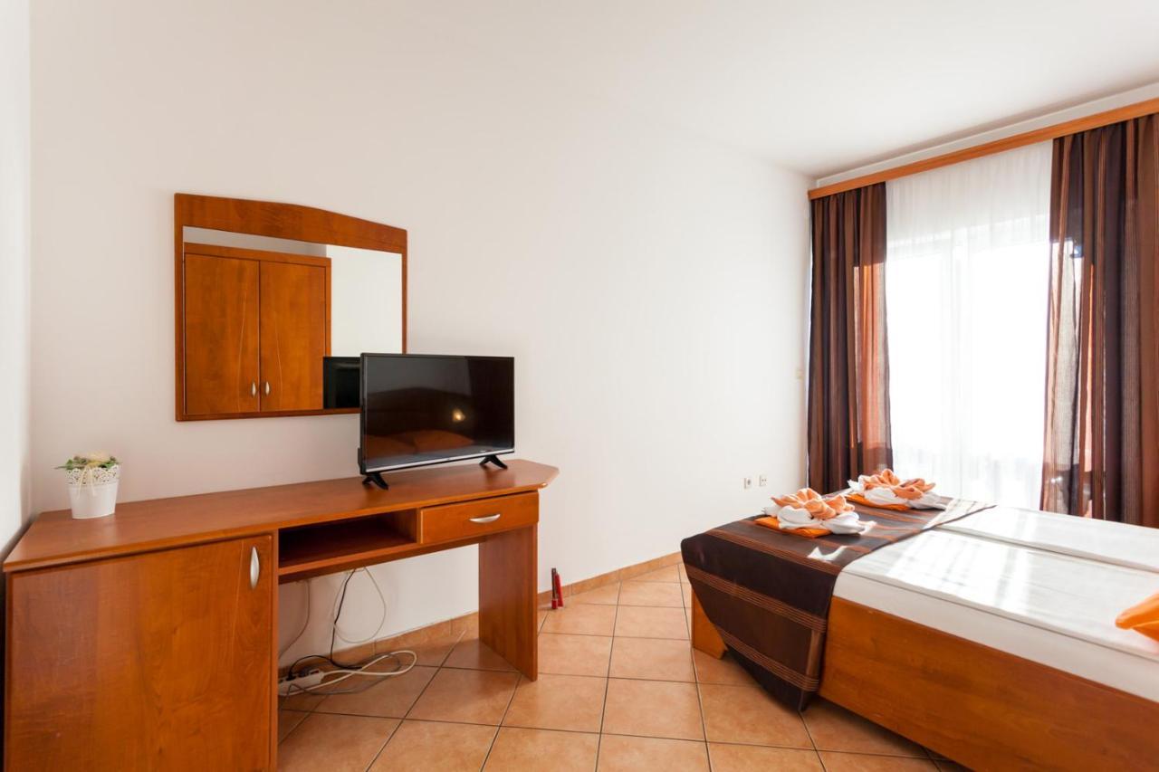 Guesthouse Villa Adria Malinska Dış mekan fotoğraf