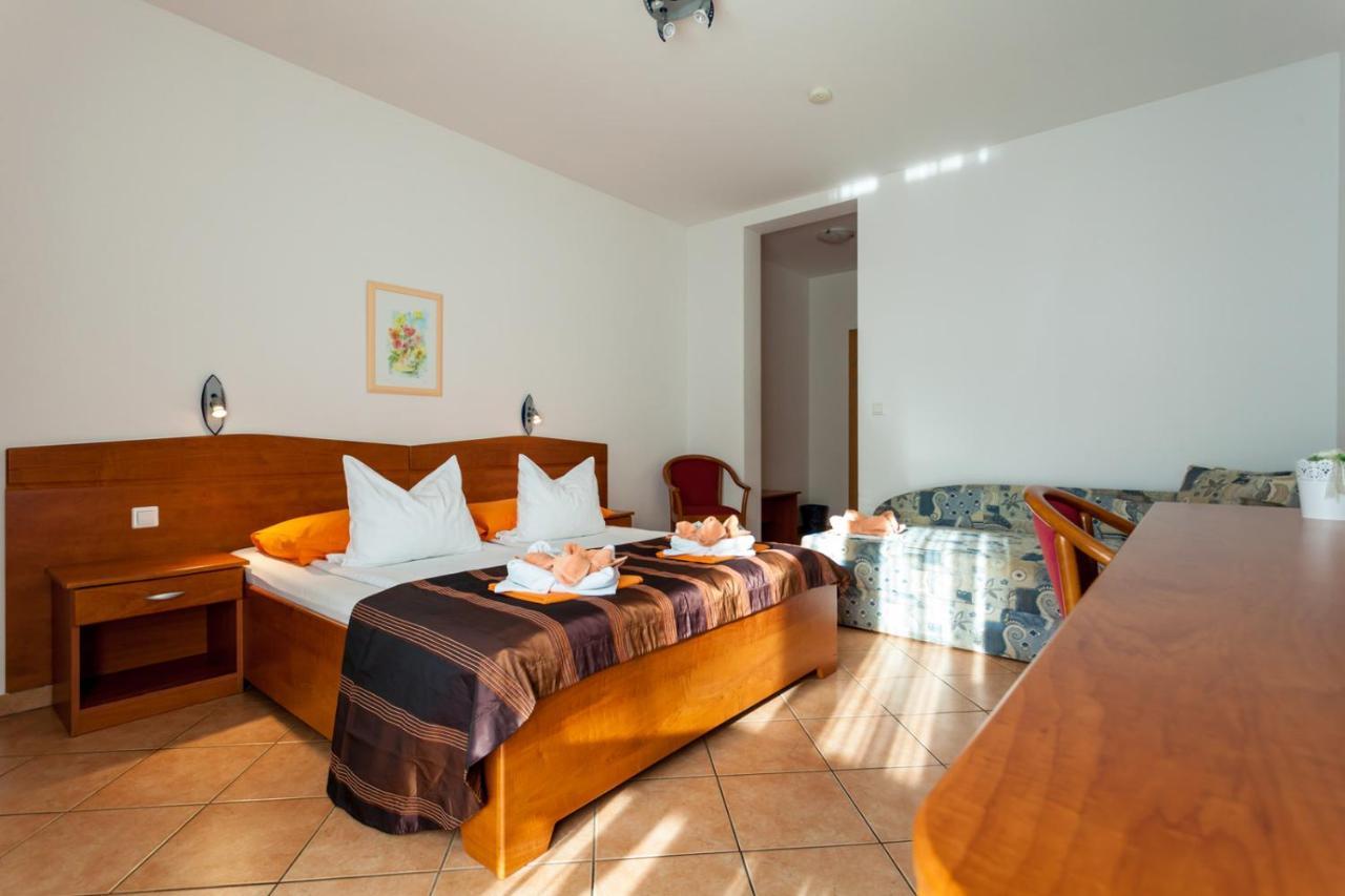 Guesthouse Villa Adria Malinska Dış mekan fotoğraf