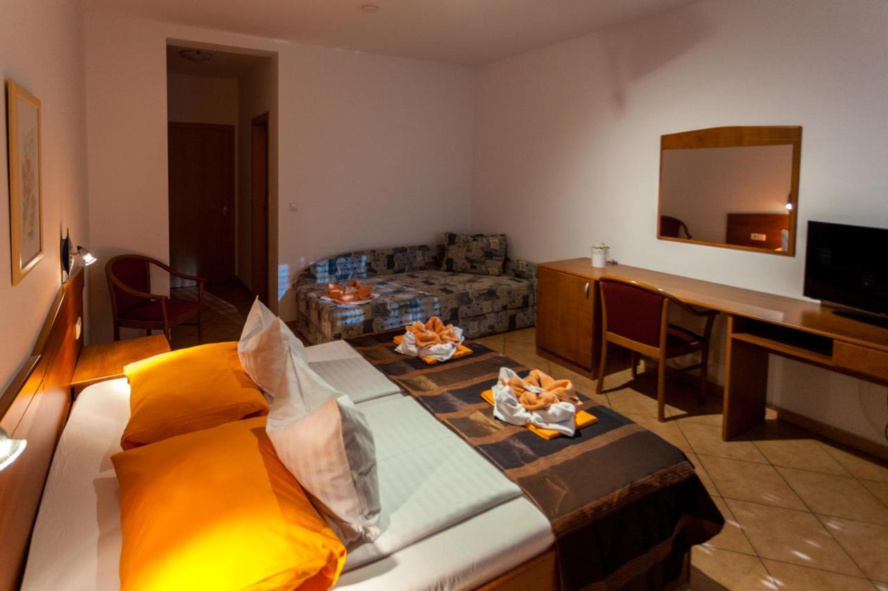 Guesthouse Villa Adria Malinska Dış mekan fotoğraf
